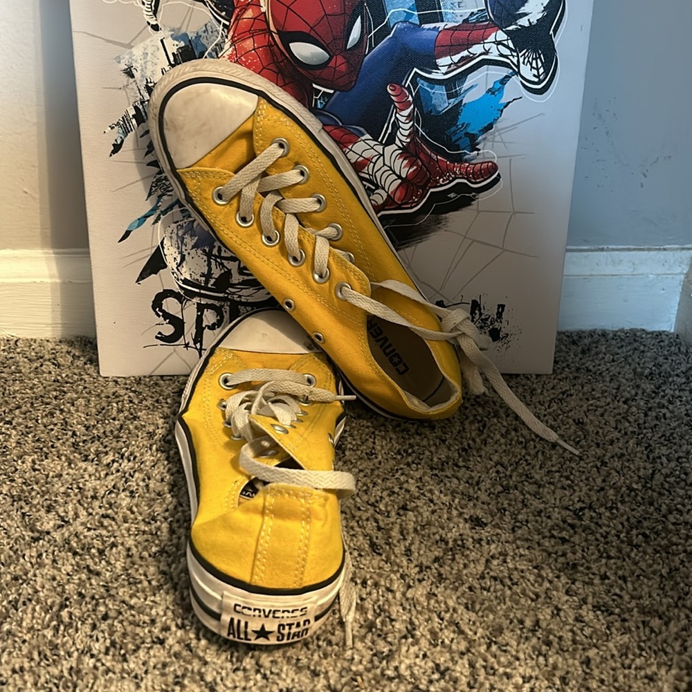 Yellow Converse All Star - Picture 2 of 4